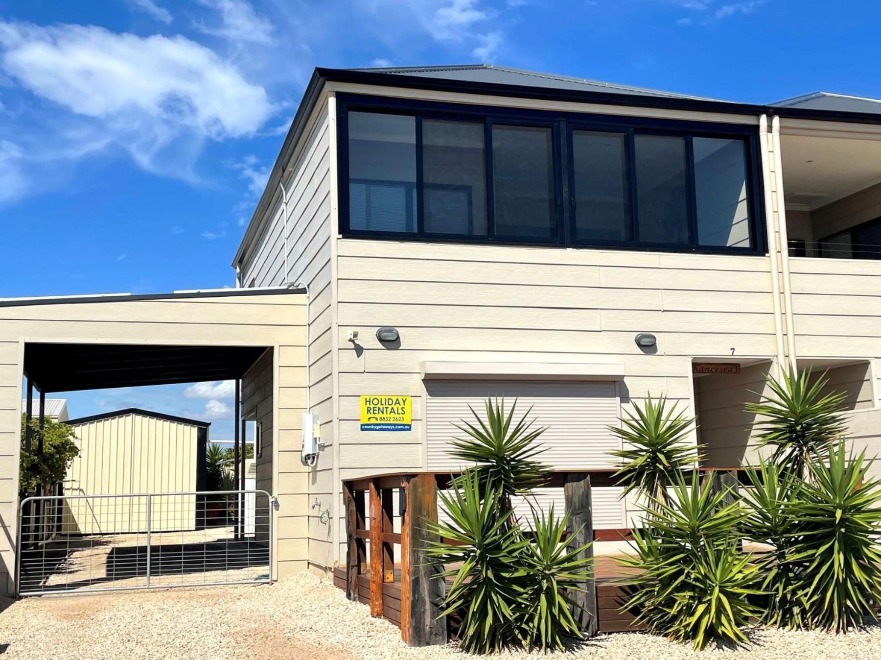 Chancesea Port Victoria 외부 사진